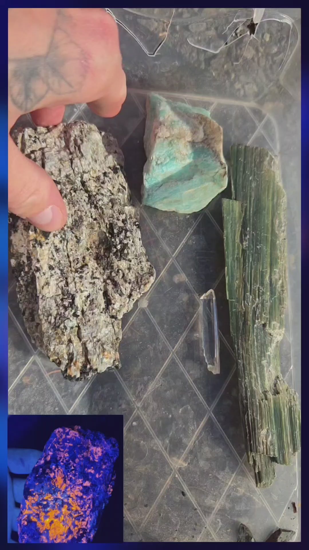 Lots du québec! Serpentine, amazonite sodalite et quartz