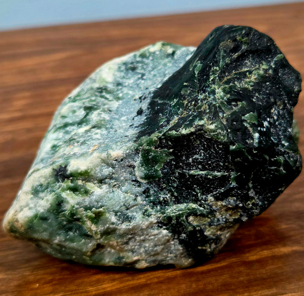 Jade Néphrite sur Serpentine – Ancienne Mine Jeffrey, Val-des-Sources