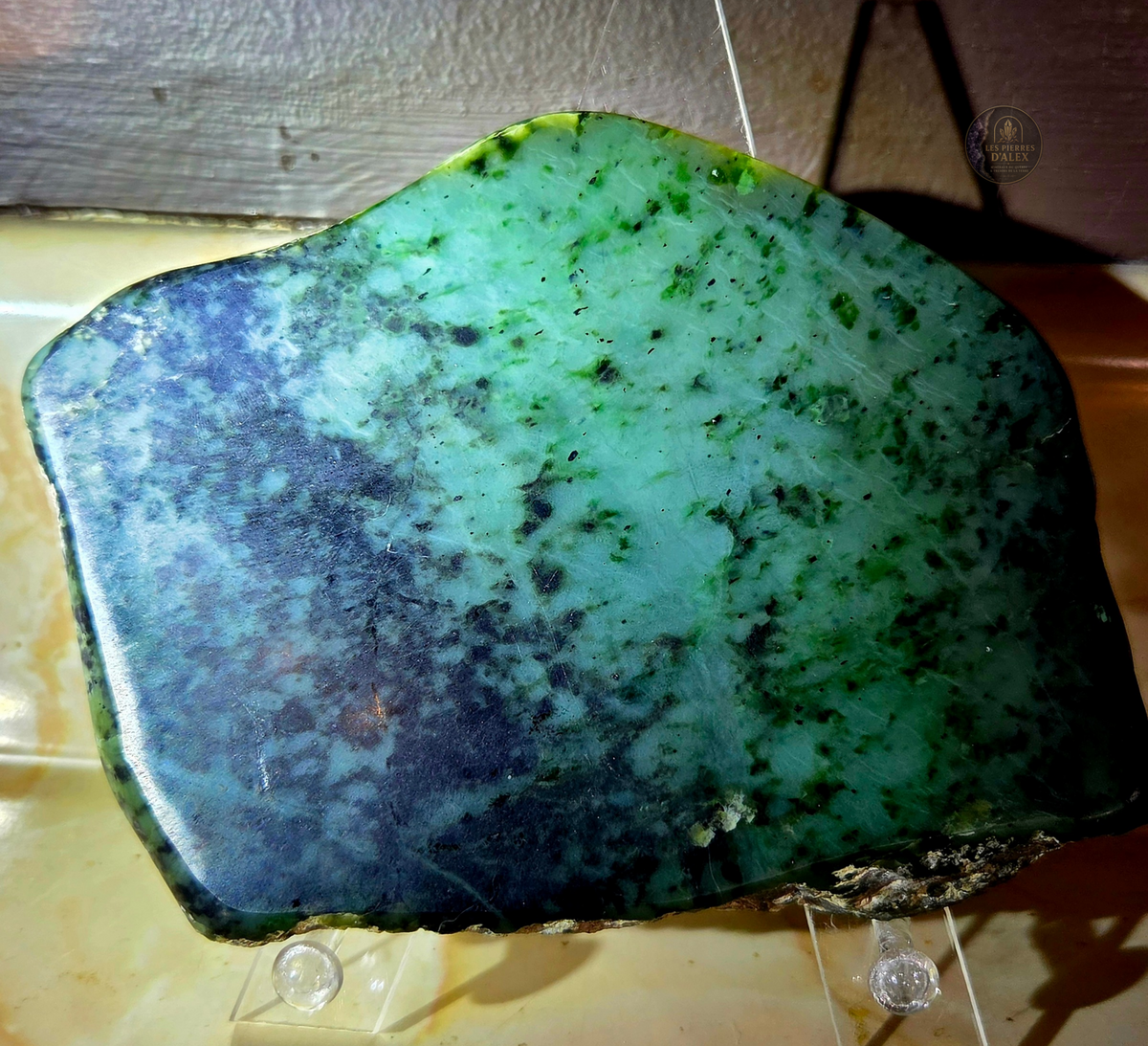 Tranche de Jade Néphrite ( mine jeffrey )